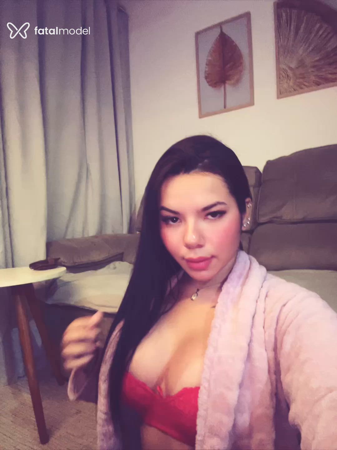 Acompanhante mulher morena (o) de olhos castanhos - Laís Araújo