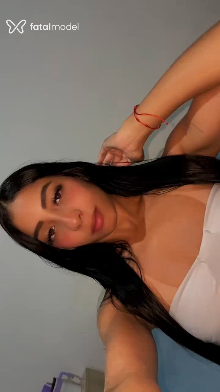 Acompanhante mulher morena (o) de olhos pretos - Rebecca