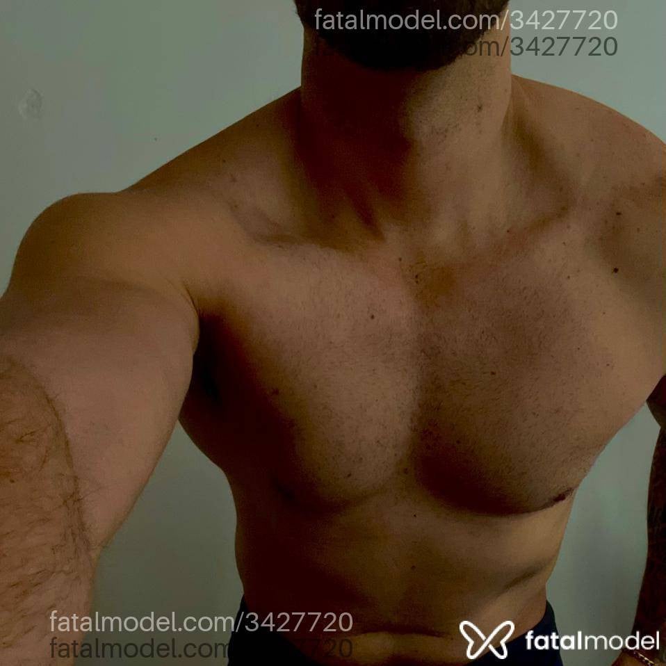 Acompanhante homem loira (o) de olhos pretos em Porto Alegre Acompanhante homem loira (o) de olhos pretos em Porto Alegre - Matheus