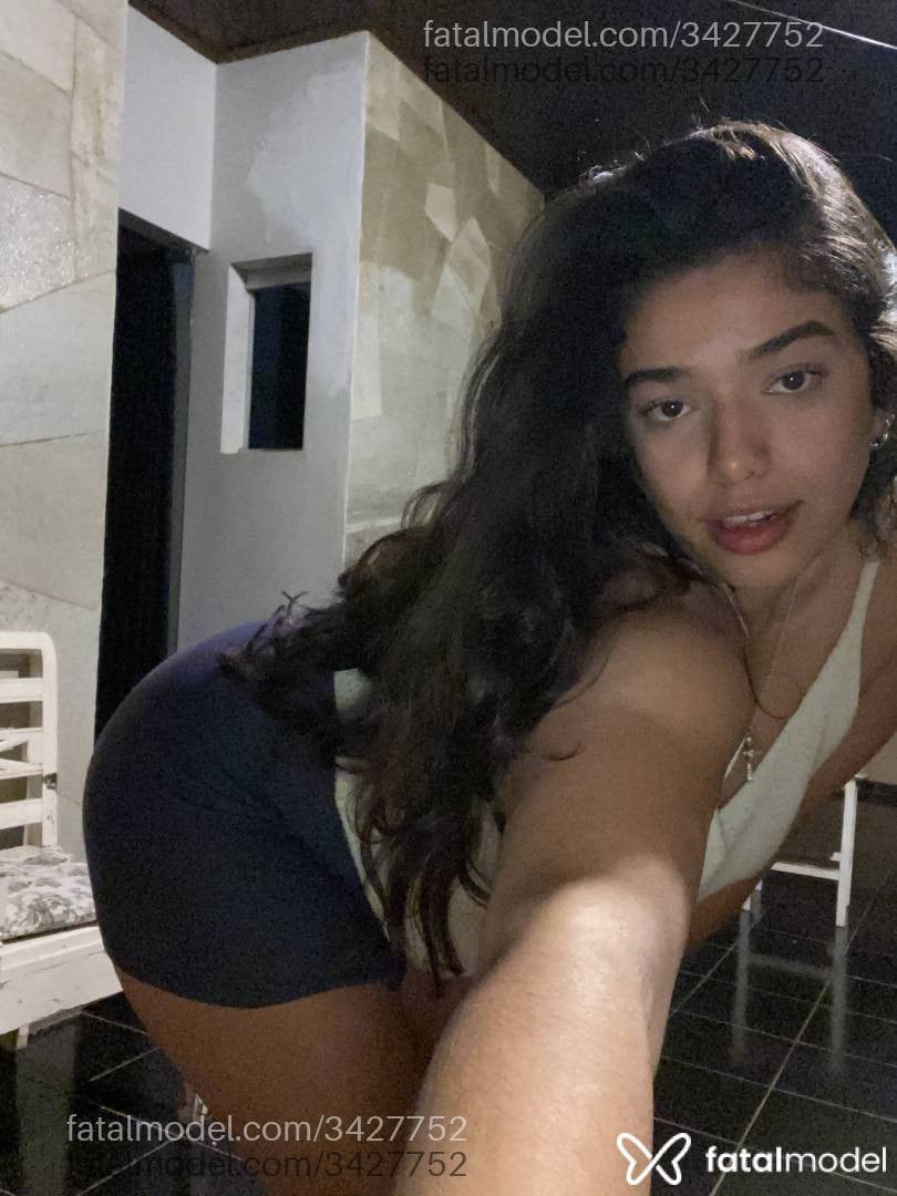 Acompanhante mulher morena (o) de olhos castanhos - Fernanda