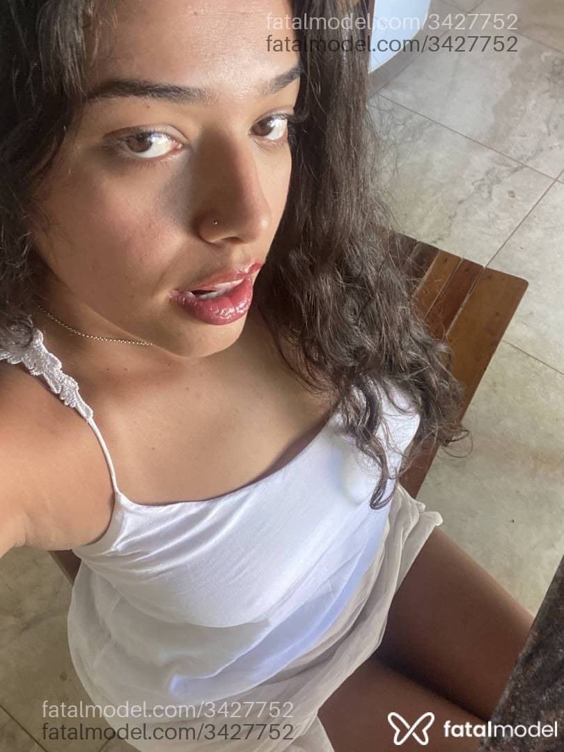 Acompanhante mulher morena (o) de olhos castanhos em Uberaba - Fernanda