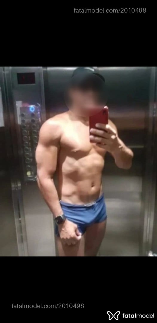 Acompanhante homem morena (o) de olhos pretos - Bruno