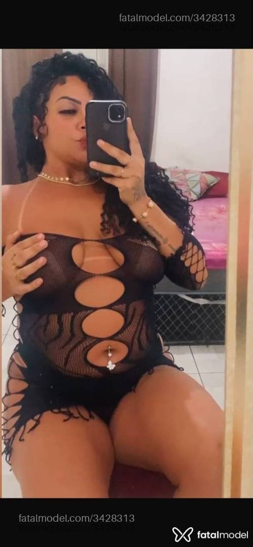 Acompanhante mulher morena (o) de olhos castanhos - Juju Tavares
