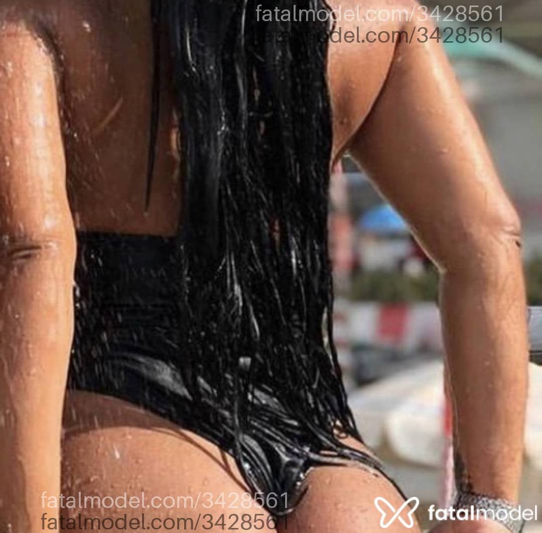 Acompanhante mulher morena (o) de olhos pretos - Tainá