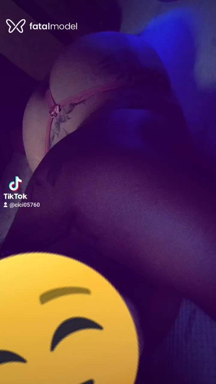 Acompanhante mulher morena (o) de olhos pretos - Cecília