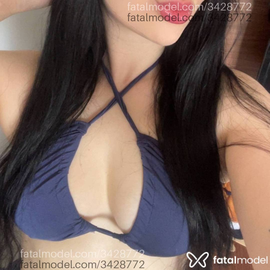 Acompanhante mulher morena (o) de olhos verdes - Yumih