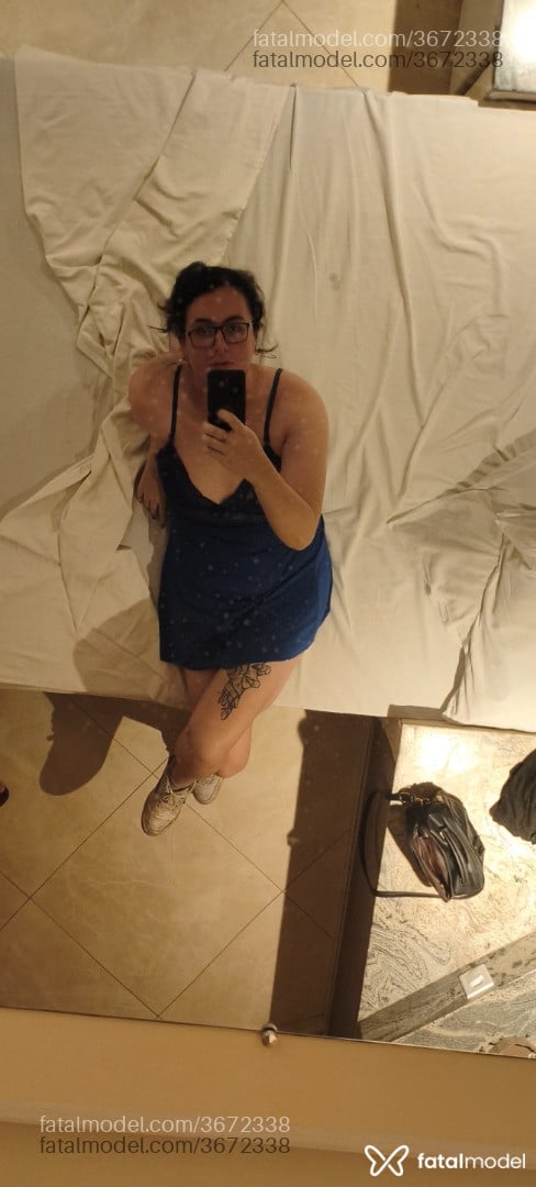 Acompanhante mulher trans morena (o) de olhos castanhos - Gabriela