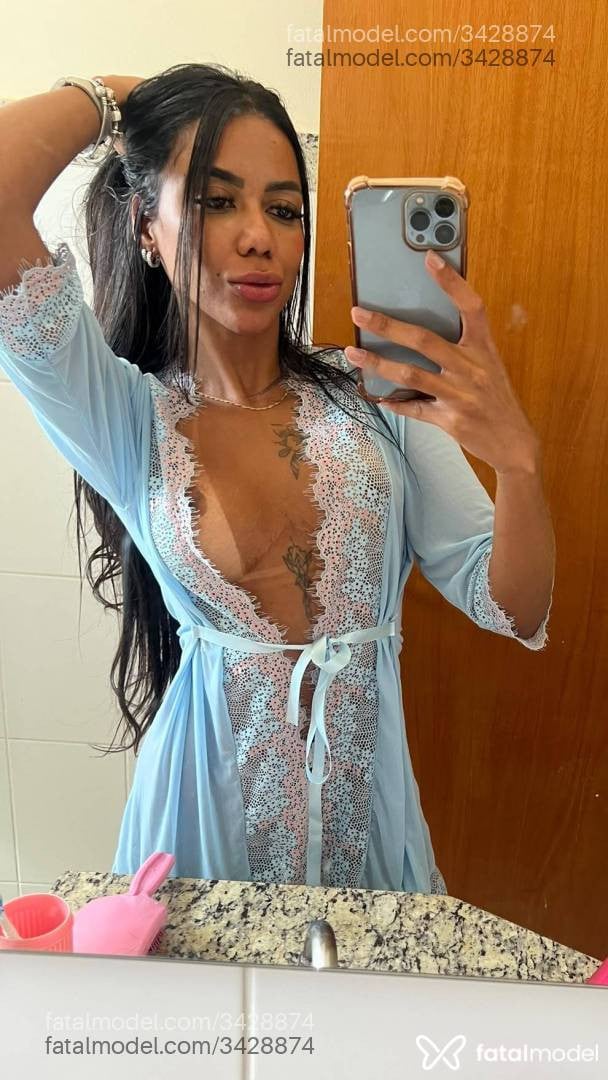 Acompanhante mulher morena (o) de olhos pretos - Lara Nunes