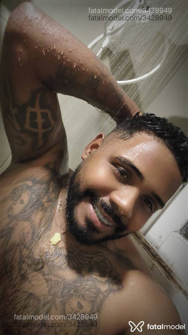 Acompanhante homem morena (o) de olhos castanhos em Tramandaí - Pretosexy