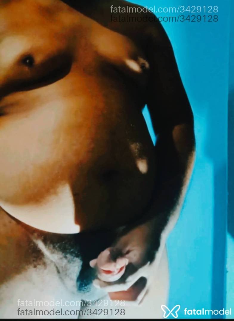 Acompanhante homem morena (o) de olhos castanhos em Porto Alegre - Gusta