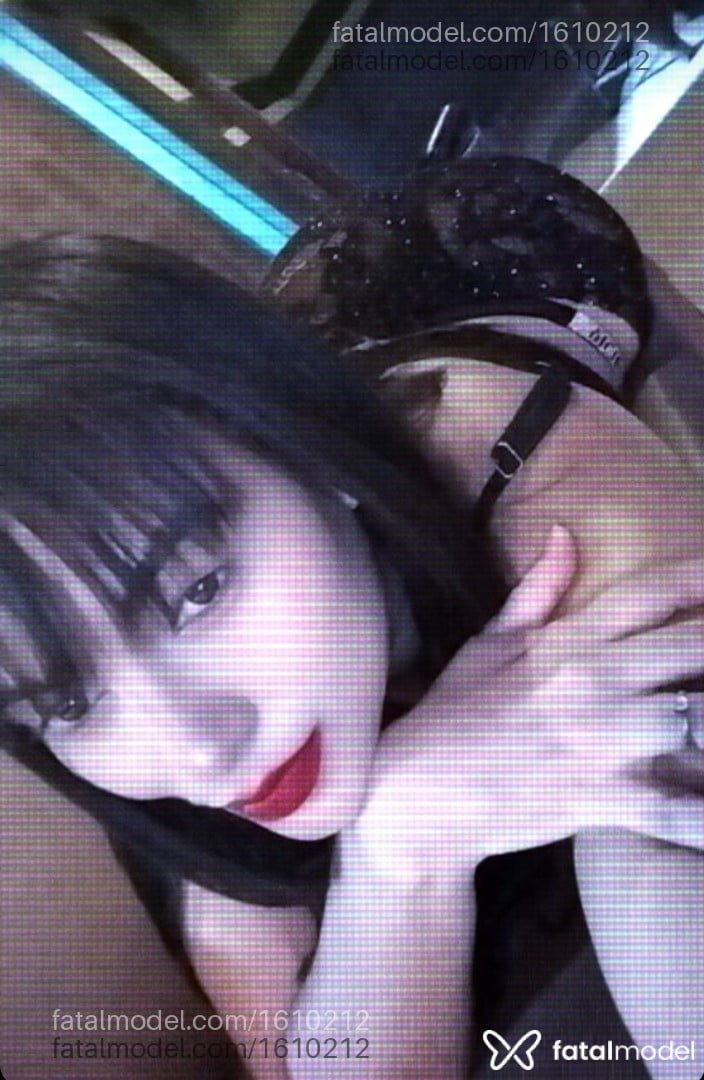 Acompanhante mulher com cabelo castanho de olhos castanhos - Vanessinha