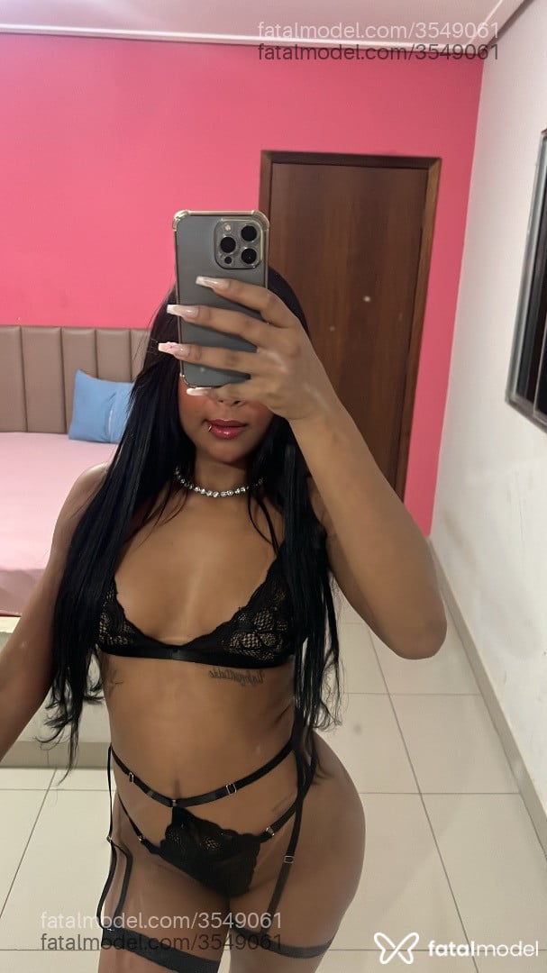 Acompanhante mulher morena (o) de olhos castanhos - Cecília