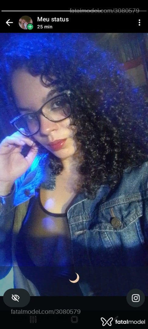 Acompanhante mulher com cabelo castanho de olhos castanhos - Beatriz