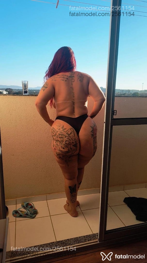 Acompanhante mulher ruiva (o) de olhos castanhos - Nanda