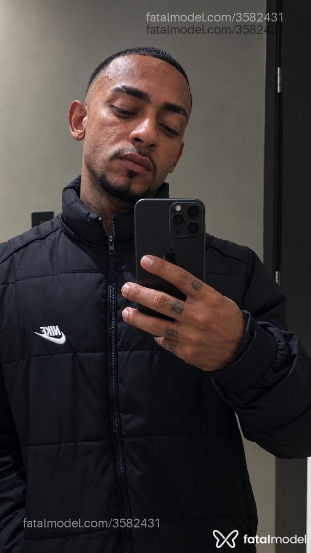 Acompanhante homem morena (o) de olhos castanhos - Dasmulher