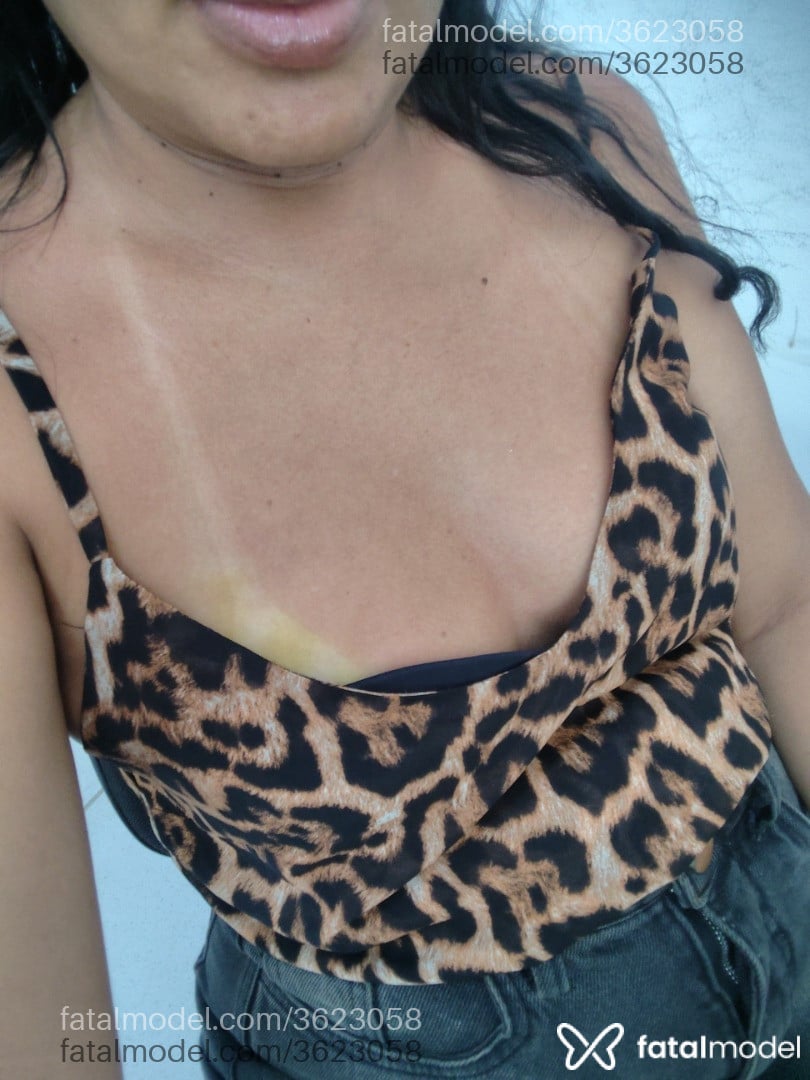 Acompanhante mulher morena (o) de olhos castanhos - Marjorie