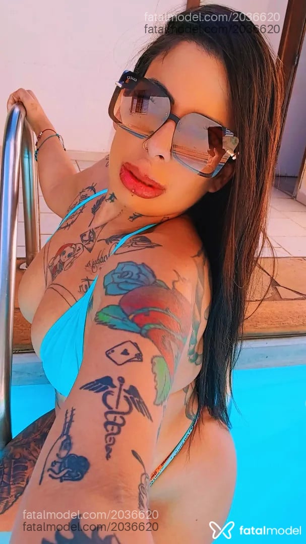 Acompanhante mulher com cabelo castanho de olhos castanhos - Luanna