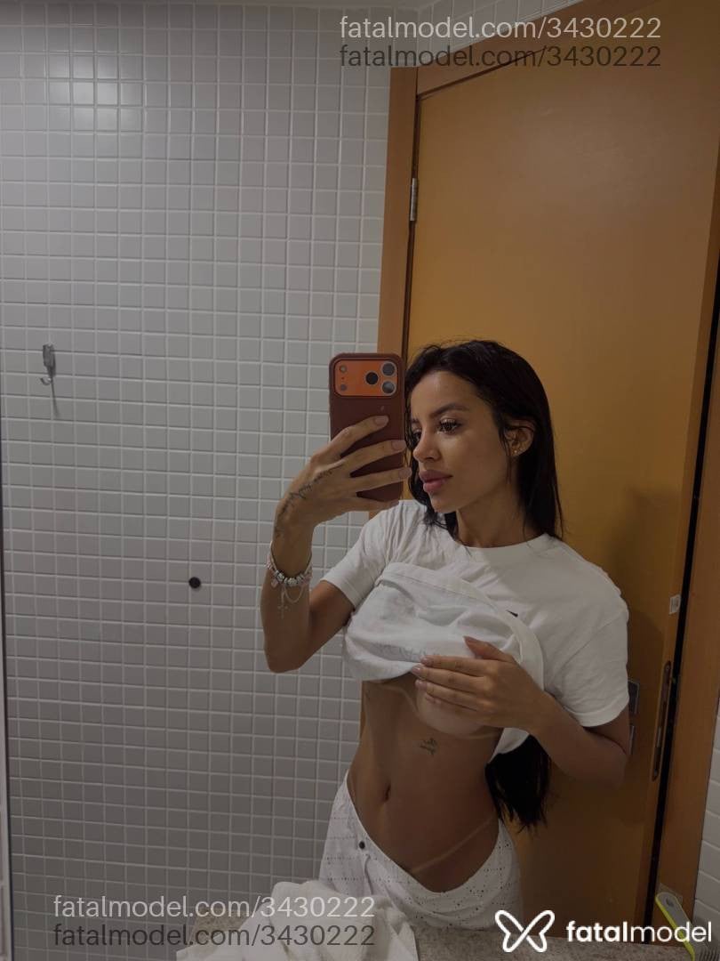 Acompanhante mulher morena (o) de olhos castanhos - Amanda Mendes
