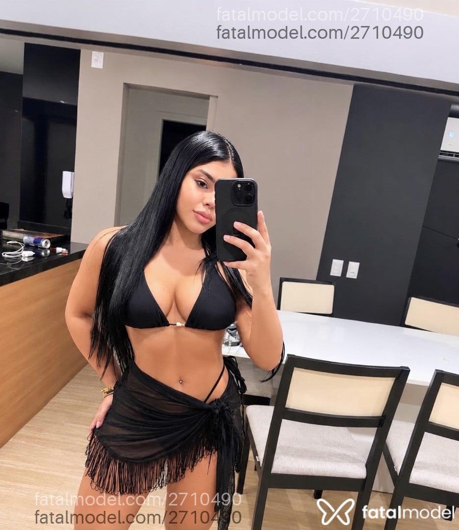 Acompanhante mulher morena (o) de olhos pretos - Lara Silva