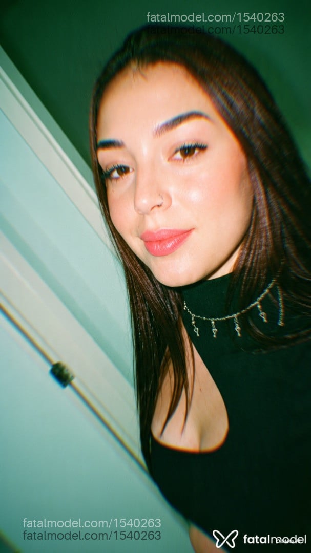 Acompanhante mulher morena (o) de olhos castanhos - Priscilla Moreira
