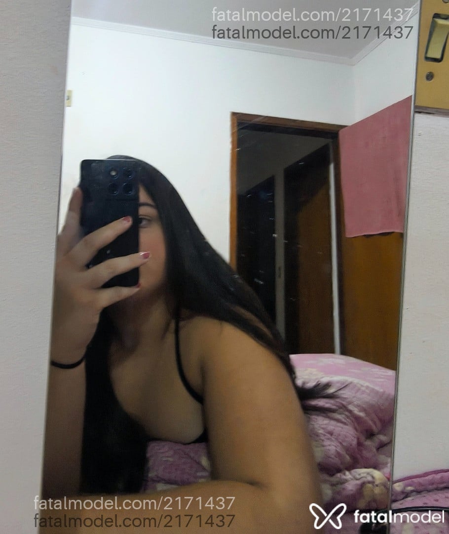 Acompanhante mulher trans morena (o) de olhos castanhos - Nathii