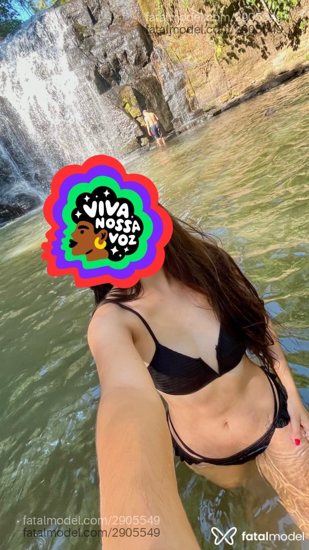 Acompanhante mulher morena (o) de olhos castanhos - Antonella