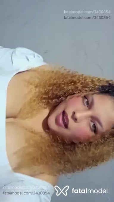 Acompanhante mulher loira (o) de olhos verdes em São Paulo - Paola
