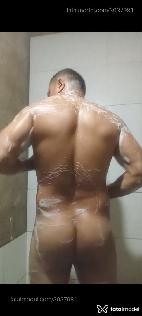 Acompanhante homem morena (o) de olhos castanhos - Nando
