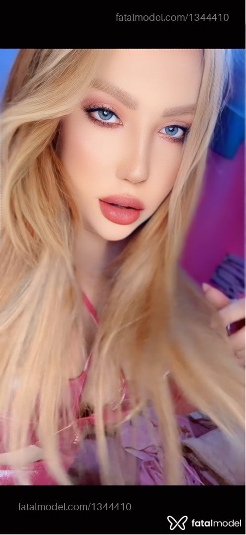 Acompanhante travesti morena (o) de olhos castanhos - Brenda Alves