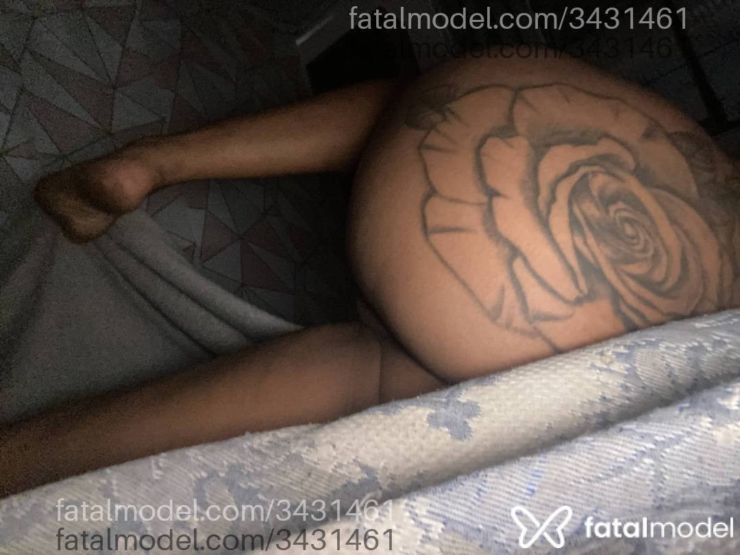 Acompanhante mulher morena (o) de olhos pretos - Ninfetalinda