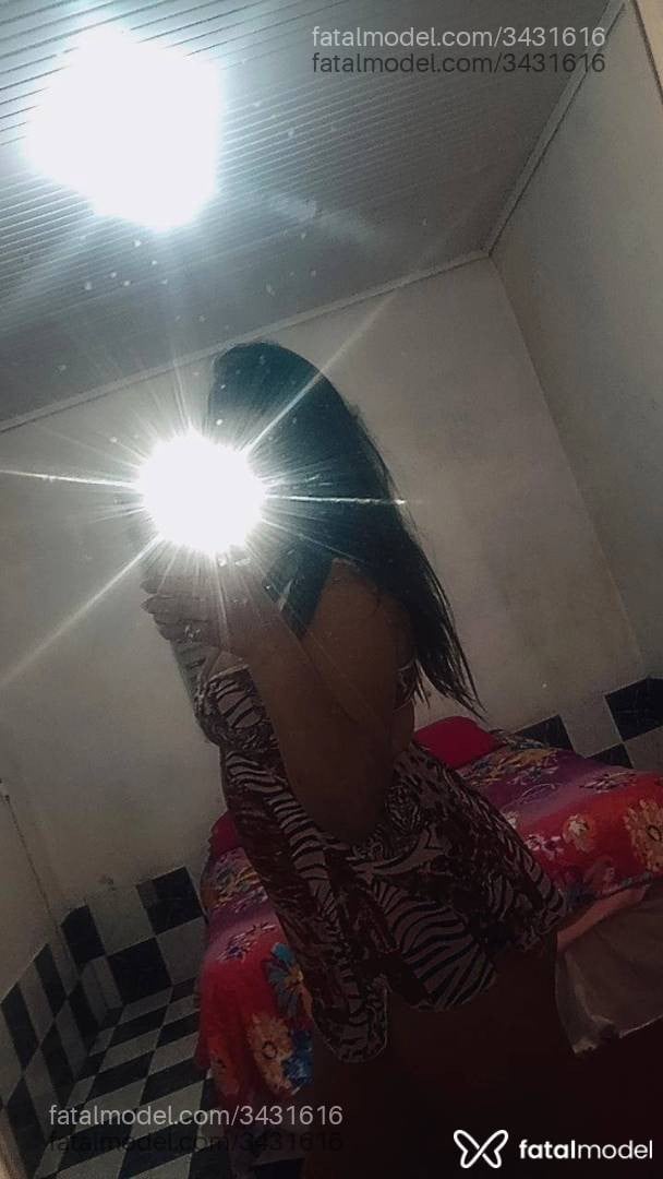 Acompanhante mulher morena (o) de olhos mel - Thayla