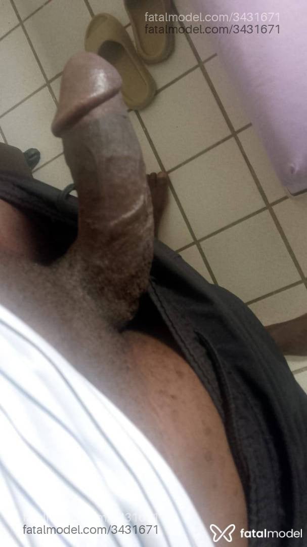 Acompanhante homem morena (o) de olhos pretos - Steven
