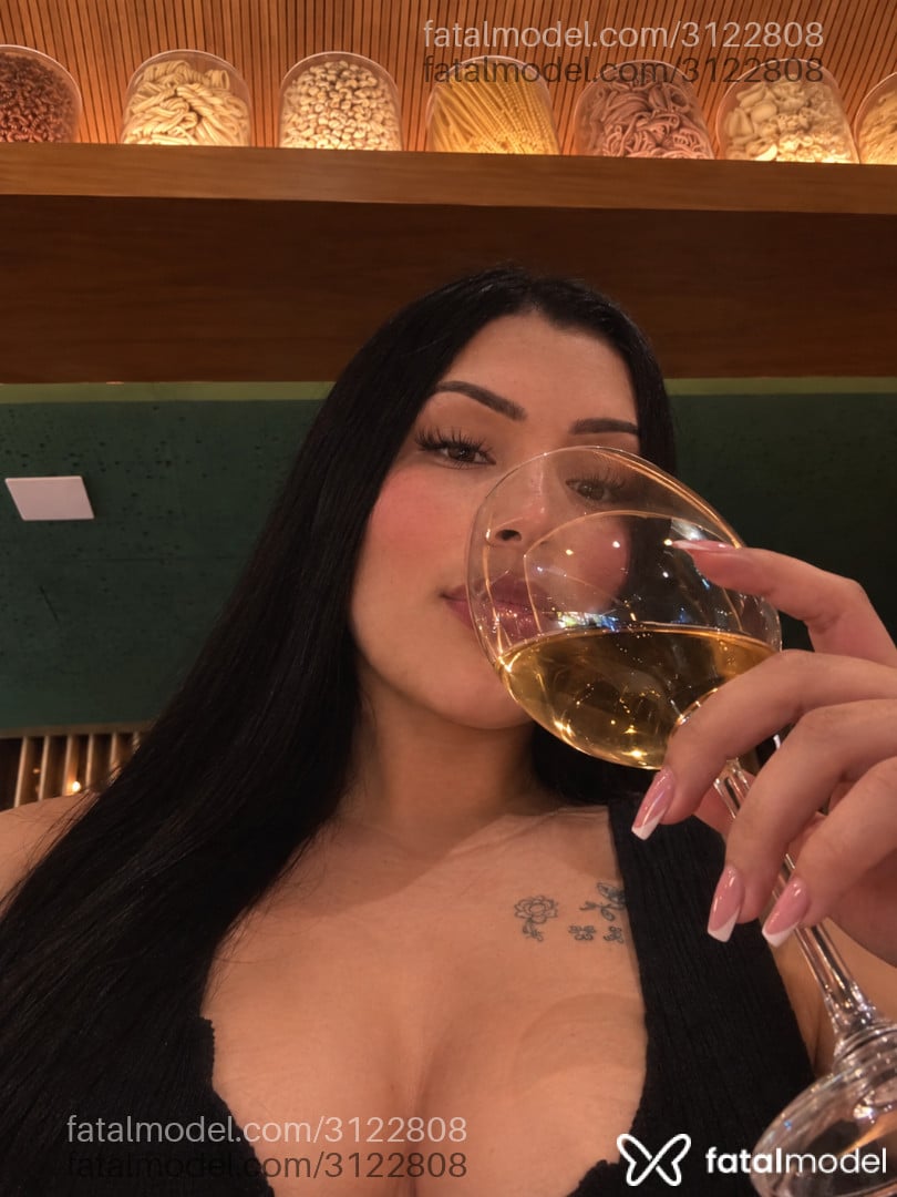 Acompanhante mulher morena (o) de olhos castanhos - Gabi Santos