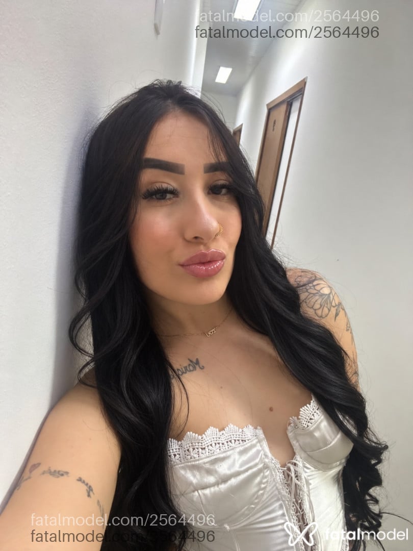 Acompanhante mulher morena (o) de olhos castanhos - Paula Juju