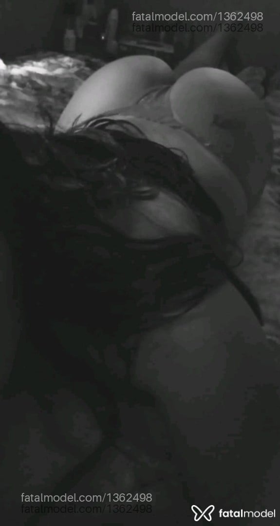 Acompanhante mulher morena (o) de olhos pretos - Mayra