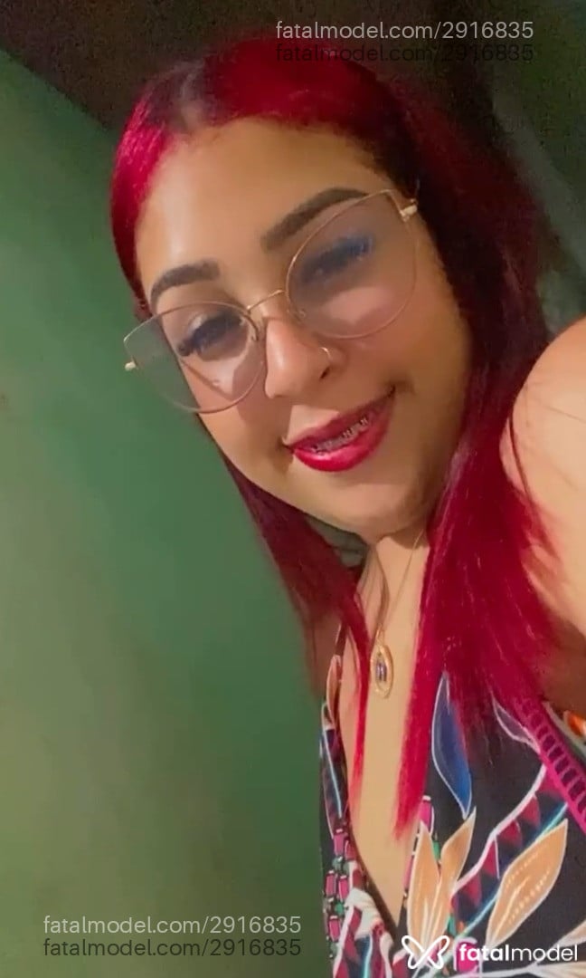 Acompanhante mulher ruiva (o) de olhos castanhos - Laís Cherry