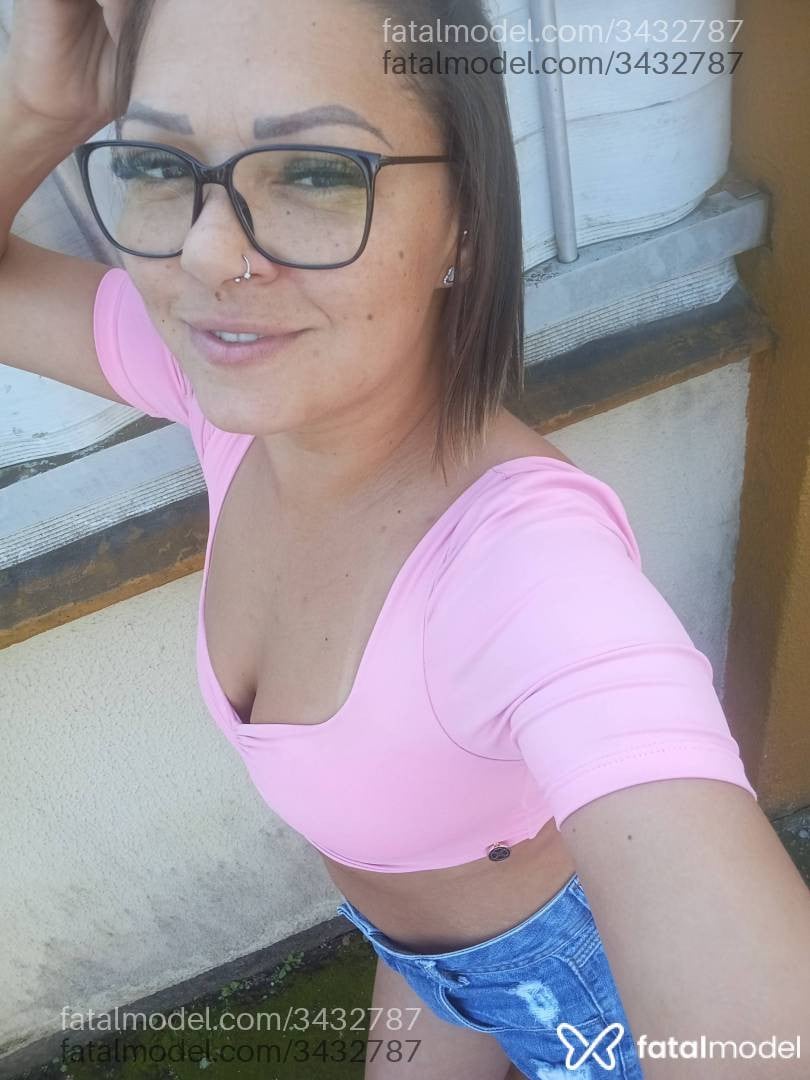 Acompanhante mulher loira (o) de olhos castanhos - Luanna Sanches