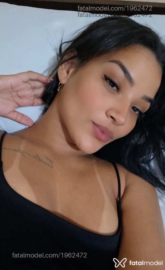 Acompanhante mulher morena (o) de olhos castanhos - Laís