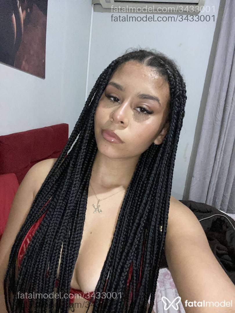 Acompanhante mulher com cabelo castanho de olhos castanhos - Fernanda