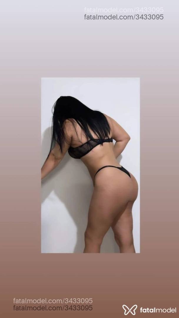 Acompanhante mulher morena (o) de olhos castanhos - Paola