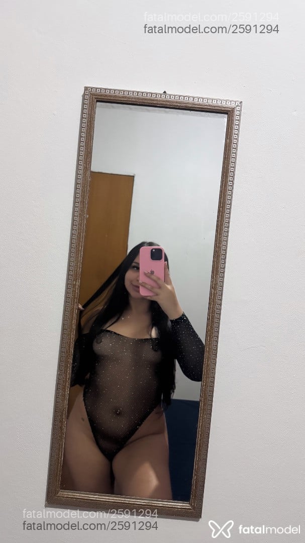 Acompanhante mulher morena (o) de olhos castanhos - Mirela