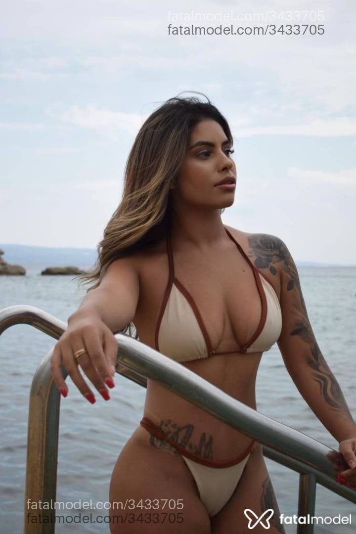 Acompanhante mulher loira (o) de olhos castanhos em Marília - Mia Ricci