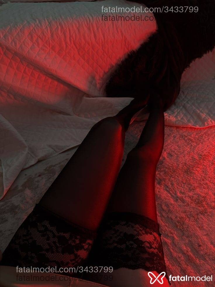 Acompanhante mulher morena (o) de olhos pretos - Biance Black