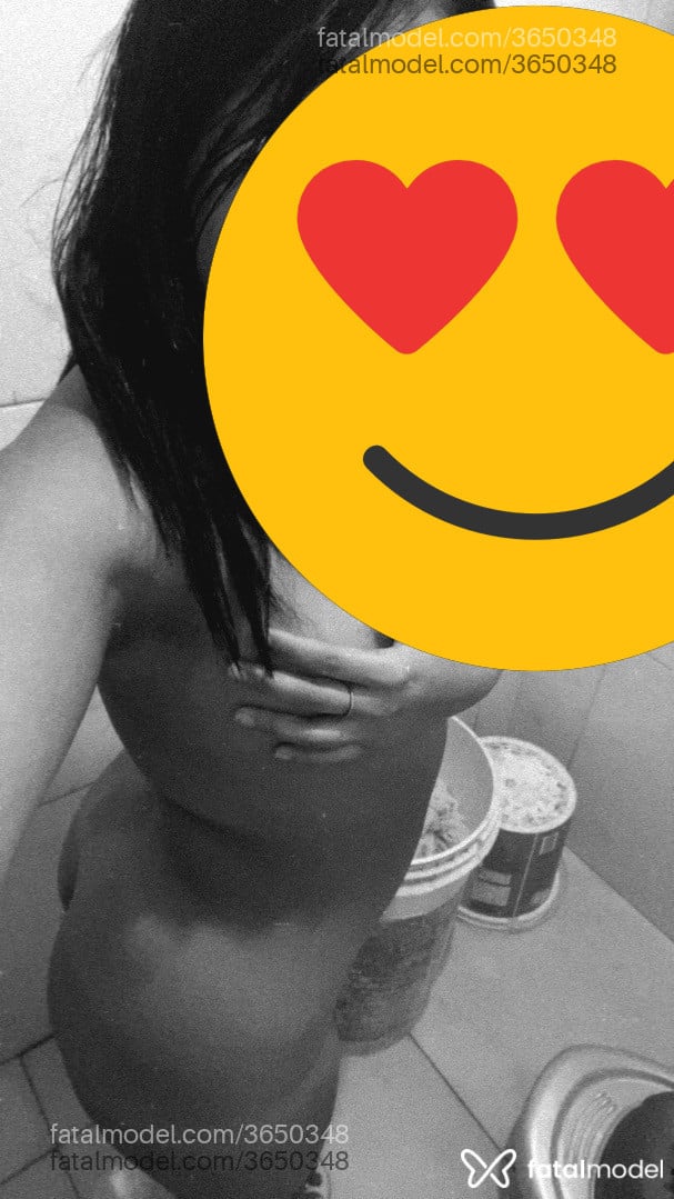 Acompanhante mulher morena (o) de olhos pretos - Maria Luiza