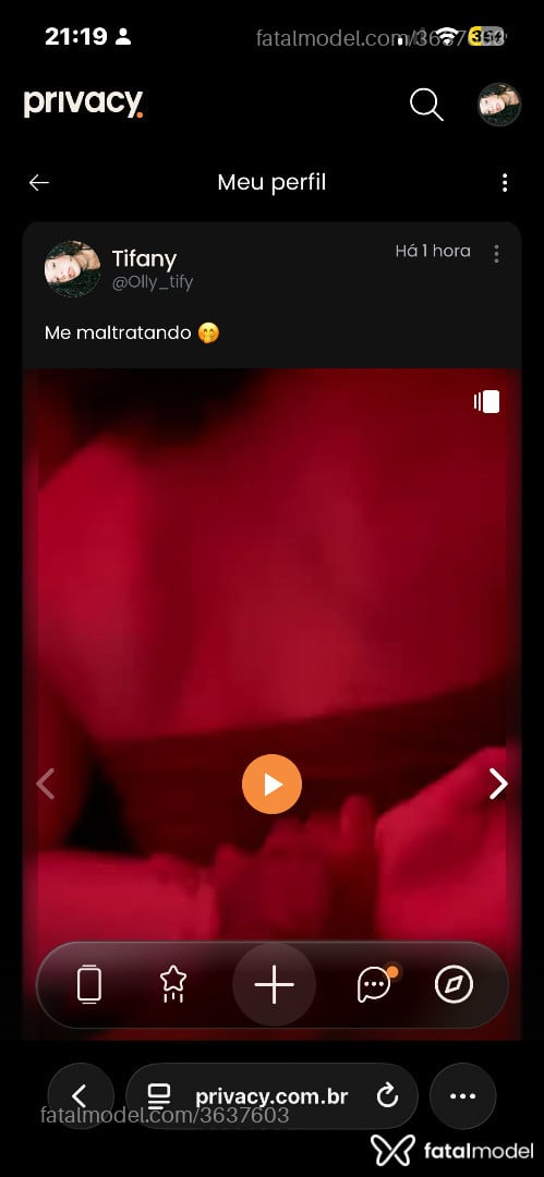 Acompanhante mulher trans com cabelo castanho de olhos castanhos - Tifany