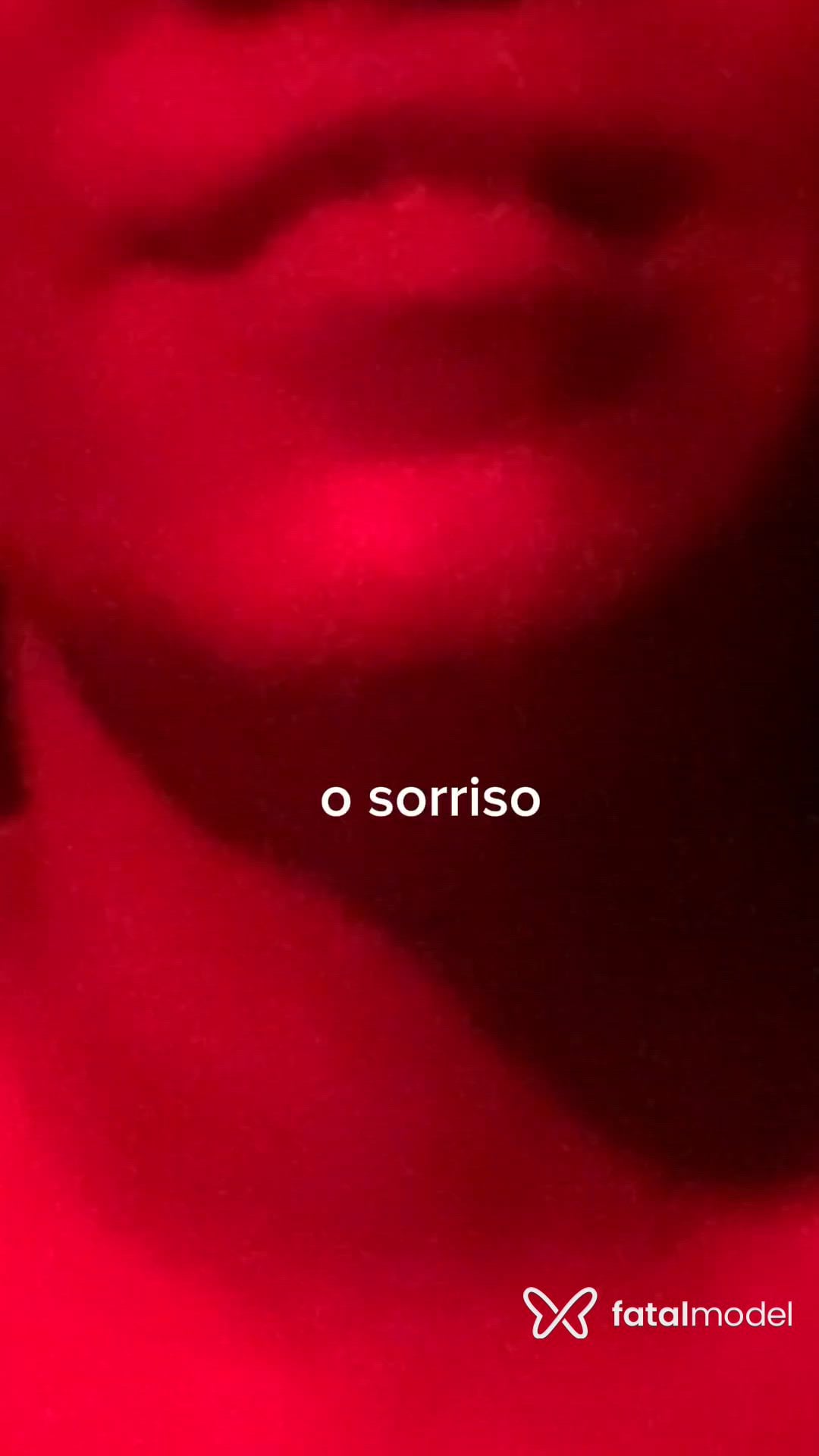 Acompanhante homem ruiva (o) de olhos castanhos - Dixturbes