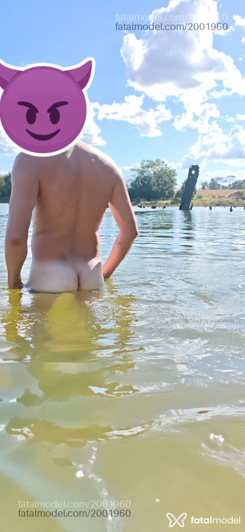 Acompanhante homem morena (o) de olhos castanhos - FESTFODA