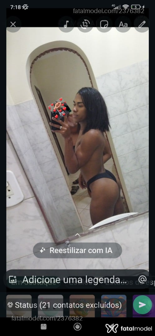 Acompanhante homem trans morena (o) de olhos pretos - Samara