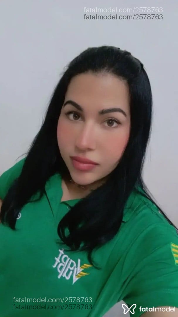 Acompanhante mulher trans morena (o) de olhos castanhos - Erica Monique