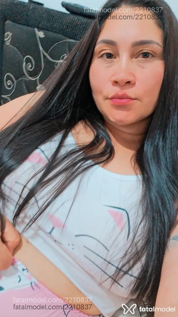 Acompanhante mulher morena (o) de olhos mel - Mariá